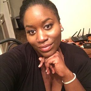 Meet your Posher, Jamila